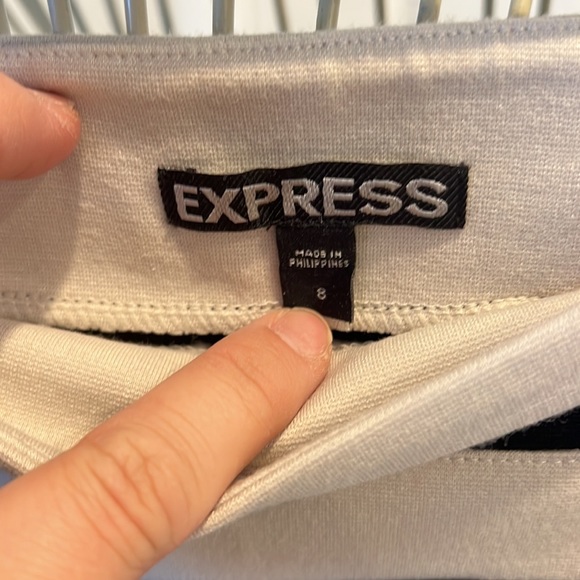 Express striped body con skirt sz 8 cream&black with blue color block stripe - Picture 3 of 3